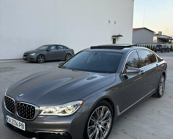 Серый БМВ 7 Серия, объемом двигателя 4.39 л и пробегом 140 тыс. км за 27500 $, фото 77 на Automoto.ua