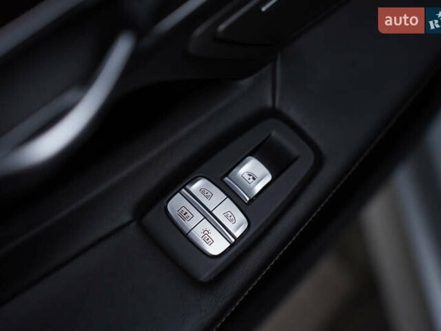 Серый БМВ 7 Серия, объемом двигателя 3 л и пробегом 180 тыс. км за 27000 $, фото 67 на Automoto.ua