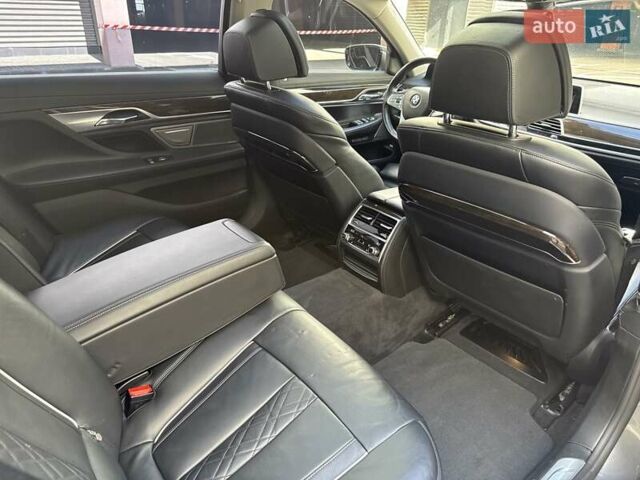 Сірий БМВ 7 Серія, об'ємом двигуна 4.4 л та пробігом 125 тис. км за 25800 $, фото 53 на Automoto.ua