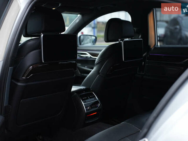 Серый БМВ 7 Серия, объемом двигателя 3 л и пробегом 180 тыс. км за 27000 $, фото 70 на Automoto.ua