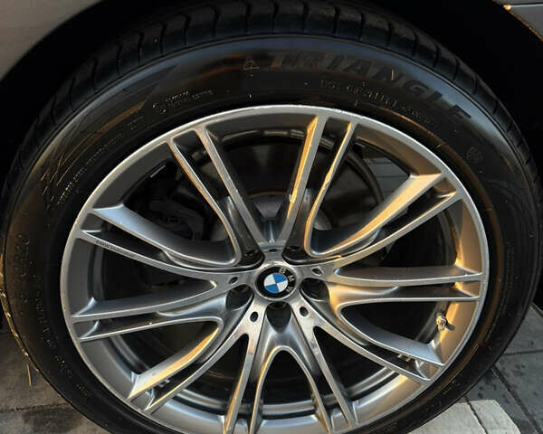 Серый БМВ 7 Серия, объемом двигателя 4.39 л и пробегом 140 тыс. км за 27500 $, фото 85 на Automoto.ua