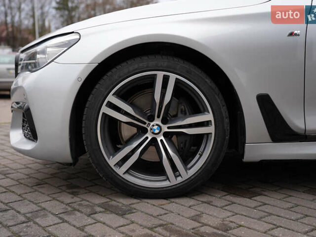 Серый БМВ 7 Серия, объемом двигателя 3 л и пробегом 180 тыс. км за 27000 $, фото 14 на Automoto.ua