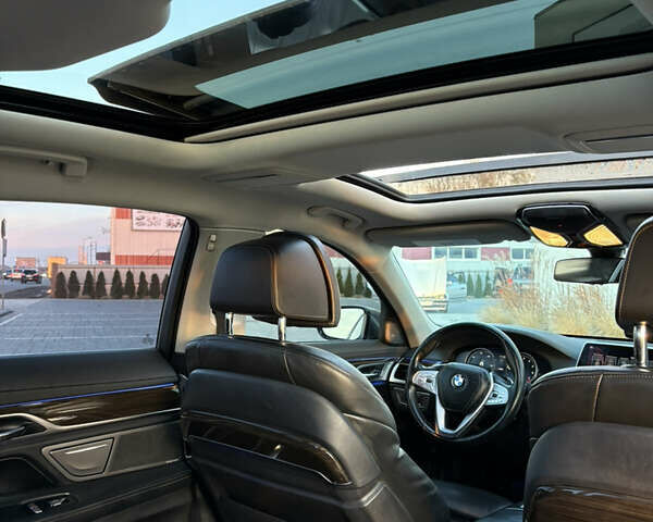 Серый БМВ 7 Серия, объемом двигателя 4.39 л и пробегом 140 тыс. км за 27500 $, фото 38 на Automoto.ua