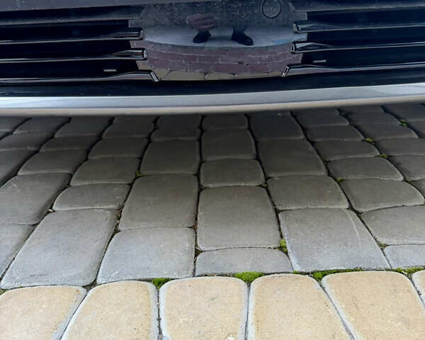 Серый БМВ 7 Серия, объемом двигателя 4.39 л и пробегом 141 тыс. км за 27777 $, фото 19 на Automoto.ua