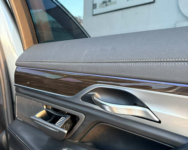 Серый БМВ 7 Серия, объемом двигателя 4.39 л и пробегом 140 тыс. км за 27500 $, фото 48 на Automoto.ua