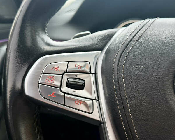 Серый БМВ 7 Серия, объемом двигателя 4.39 л и пробегом 141 тыс. км за 27777 $, фото 20 на Automoto.ua