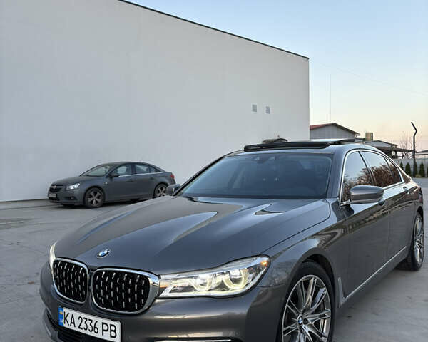 Серый БМВ 7 Серия, объемом двигателя 4.39 л и пробегом 140 тыс. км за 27500 $, фото 79 на Automoto.ua