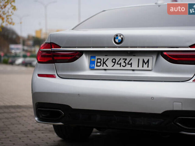 Серый БМВ 7 Серия, объемом двигателя 3 л и пробегом 180 тыс. км за 27000 $, фото 23 на Automoto.ua