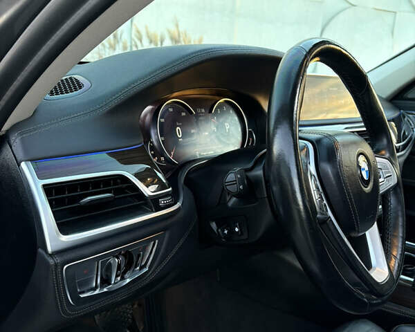 Серый БМВ 7 Серия, объемом двигателя 4.39 л и пробегом 140 тыс. км за 27500 $, фото 53 на Automoto.ua