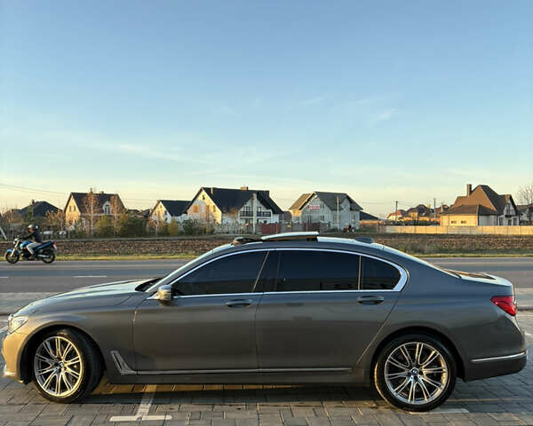 Серый БМВ 7 Серия, объемом двигателя 4.39 л и пробегом 140 тыс. км за 27500 $, фото 7 на Automoto.ua