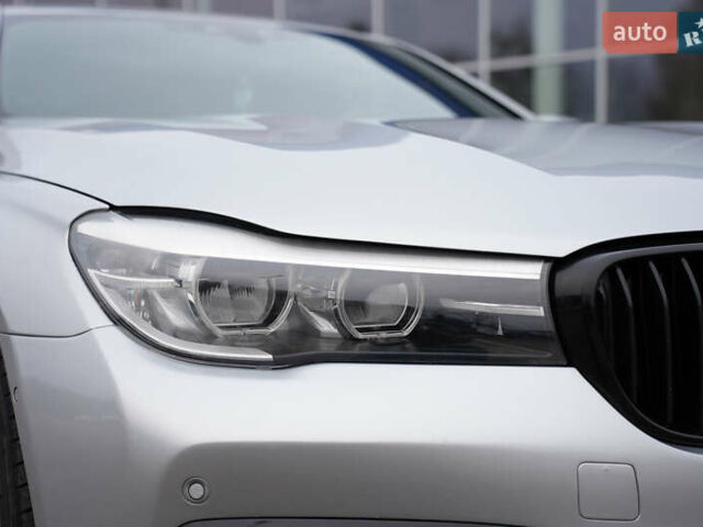 Серый БМВ 7 Серия, объемом двигателя 3 л и пробегом 180 тыс. км за 27000 $, фото 9 на Automoto.ua