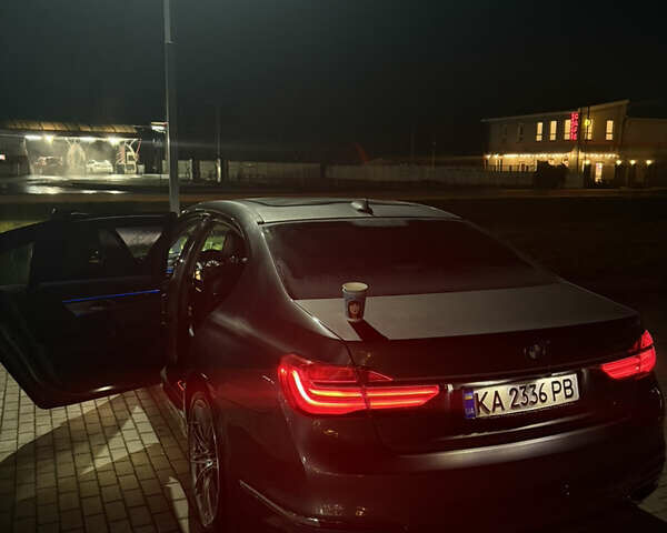 Серый БМВ 7 Серия, объемом двигателя 4.39 л и пробегом 140 тыс. км за 27500 $, фото 84 на Automoto.ua