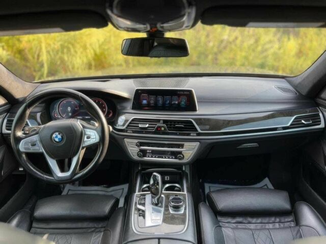 БМВ 7 Серія 2016 у Одесі на Automoto.ua Сірий БМВ 7 Серія, об'ємом двигуна 4.4 л та пробігом 73 тис. км за 8000 $, фото 8 на Automoto.ua