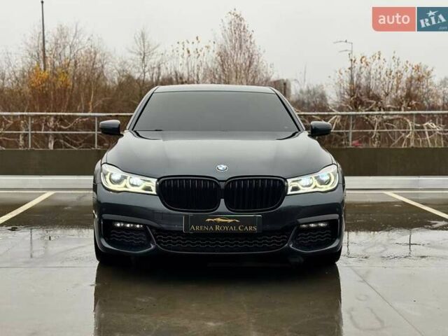 Серый БМВ 7 Серия, объемом двигателя 2.99 л и пробегом 233 тыс. км за 34500 $, фото 3 на Automoto.ua