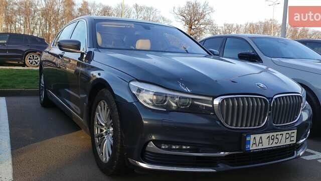 Серый БМВ 7 Серия, объемом двигателя 2 л и пробегом 135 тыс. км за 36805 $, фото 7 на Automoto.ua