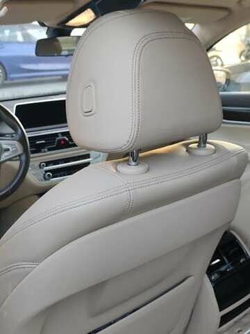 Серый БМВ 7 Серия, объемом двигателя 2 л и пробегом 135 тыс. км за 36805 $, фото 12 на Automoto.ua