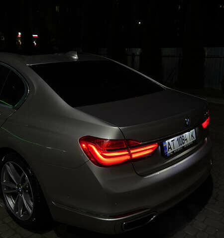 Серый БМВ 7 Серия, объемом двигателя 3 л и пробегом 154 тыс. км за 27900 $, фото 20 на Automoto.ua