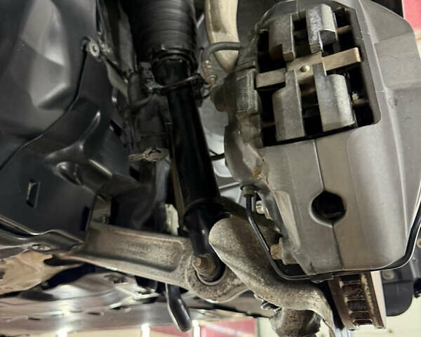 Серый БМВ 7 Серия, объемом двигателя 2.98 л и пробегом 198 тыс. км за 25500 $, фото 25 на Automoto.ua