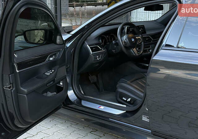 Серый БМВ 7 Серия, объемом двигателя 3 л и пробегом 198 тыс. км за 26500 $, фото 11 на Automoto.ua