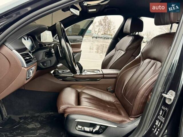 Серый БМВ 7 Серия, объемом двигателя 2.99 л и пробегом 233 тыс. км за 34500 $, фото 20 на Automoto.ua