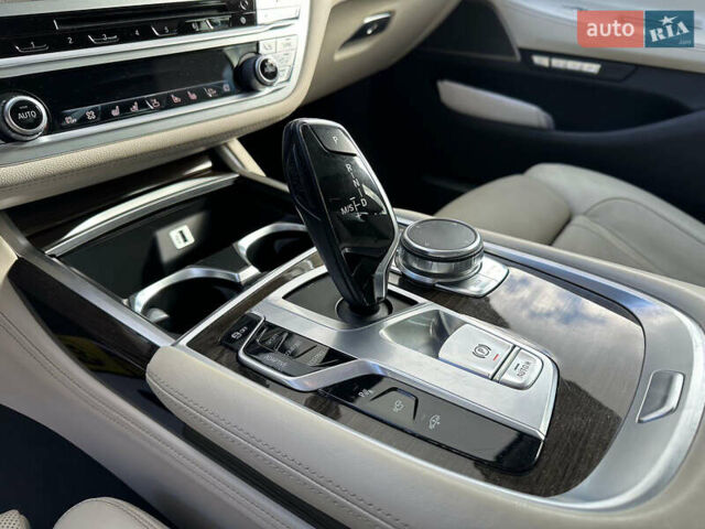 Серый БМВ 7 Серия, объемом двигателя 3 л и пробегом 118 тыс. км за 42000 $, фото 18 на Automoto.ua