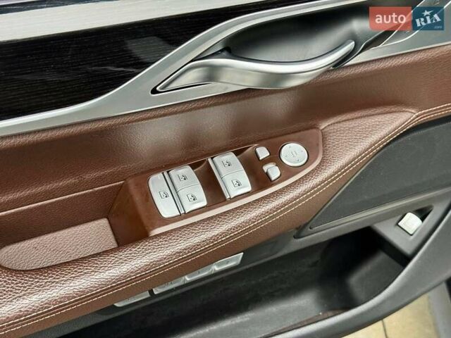 Серый БМВ 7 Серия, объемом двигателя 2.99 л и пробегом 233 тыс. км за 34500 $, фото 42 на Automoto.ua