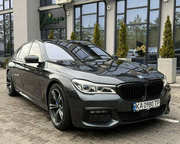 Сірий БМВ 7 Серія, об'ємом двигуна 2.99 л та пробігом 135 тис. км за 41000 $, фото 5 на Automoto.ua