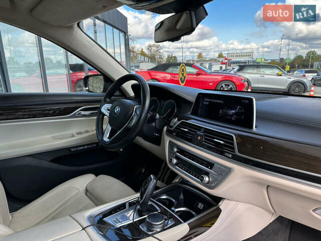 Серый БМВ 7 Серия, объемом двигателя 3 л и пробегом 118 тыс. км за 42000 $, фото 8 на Automoto.ua