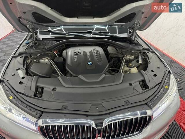 Серый БМВ 7 Серия, объемом двигателя 2.99 л и пробегом 185 тыс. км за 36900 $, фото 16 на Automoto.ua