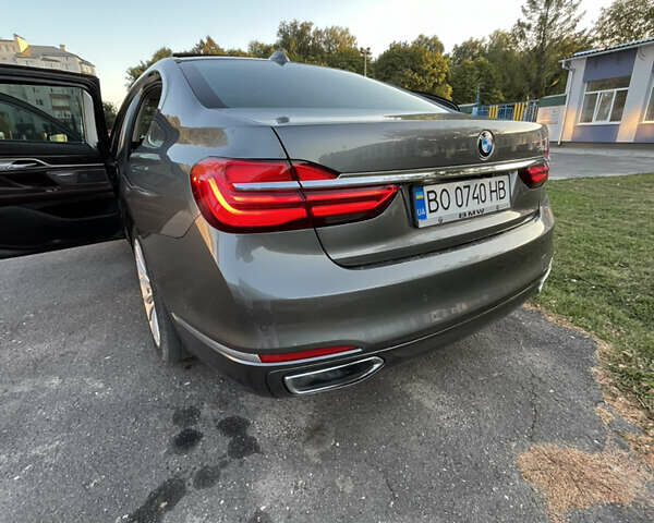 Серый БМВ 7 Серия, объемом двигателя 2.99 л и пробегом 160 тыс. км за 29700 $, фото 29 на Automoto.ua