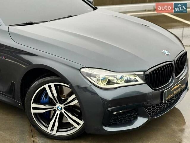 Серый БМВ 7 Серия, объемом двигателя 2.99 л и пробегом 233 тыс. км за 34500 $, фото 7 на Automoto.ua