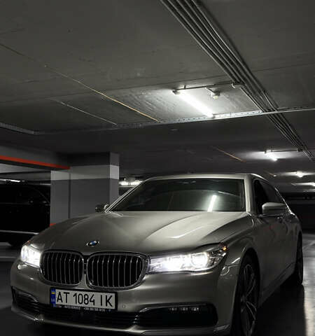 Серый БМВ 7 Серия, объемом двигателя 3 л и пробегом 154 тыс. км за 27900 $, фото 18 на Automoto.ua