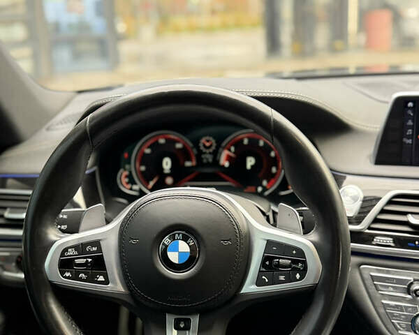 Сірий БМВ 7 Серія, об'ємом двигуна 2.99 л та пробігом 135 тис. км за 41000 $, фото 14 на Automoto.ua