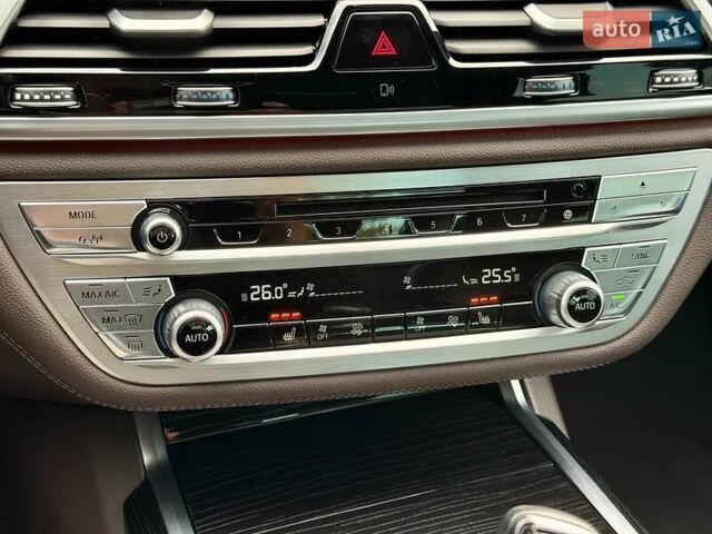 Серый БМВ 7 Серия, объемом двигателя 2.99 л и пробегом 230 тыс. км за 37000 $, фото 24 на Automoto.ua