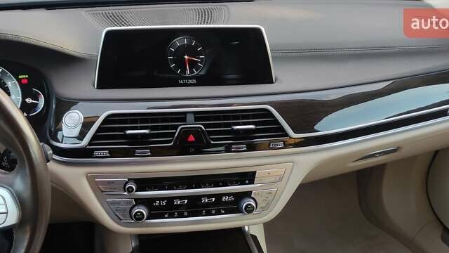 Серый БМВ 7 Серия, объемом двигателя 2 л и пробегом 135 тыс. км за 36805 $, фото 19 на Automoto.ua