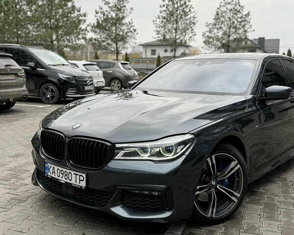 Сірий БМВ 7 Серія, об'ємом двигуна 2.99 л та пробігом 135 тис. км за 41000 $, фото 3 на Automoto.ua