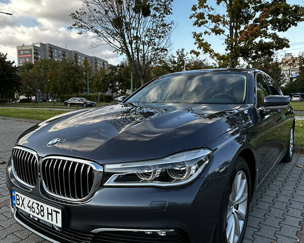 Серый БМВ 7 Серия, объемом двигателя 2.99 л и пробегом 207 тыс. км за 31000 $, фото 1 на Automoto.ua