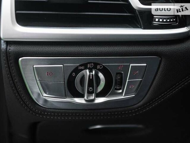 Сірий БМВ 7 Серія, об'ємом двигуна 3 л та пробігом 123 тис. км за 27777 $, фото 36 на Automoto.ua