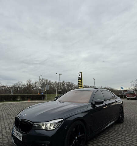 Серый БМВ 7 Серия, объемом двигателя 3 л и пробегом 198 тыс. км за 26500 $, фото 39 на Automoto.ua