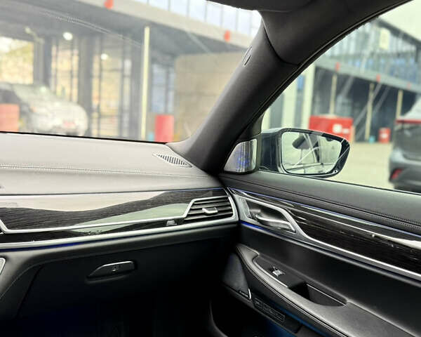 Сірий БМВ 7 Серія, об'ємом двигуна 2.99 л та пробігом 135 тис. км за 41000 $, фото 16 на Automoto.ua