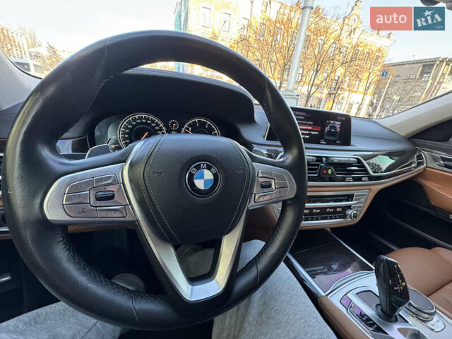 Серый БМВ 7 Серия, объемом двигателя 3 л и пробегом 180 тыс. км за 38000 $, фото 67 на Automoto.ua