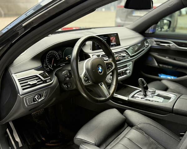 Сірий БМВ 7 Серія, об'ємом двигуна 2.99 л та пробігом 135 тис. км за 41000 $, фото 11 на Automoto.ua