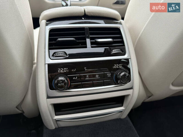 Серый БМВ 7 Серия, объемом двигателя 3 л и пробегом 89 тыс. км за 31400 $, фото 17 на Automoto.ua