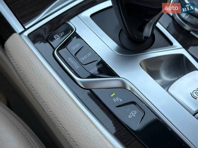 Серый БМВ 7 Серия, объемом двигателя 3 л и пробегом 92 тыс. км за 31000 $, фото 73 на Automoto.ua