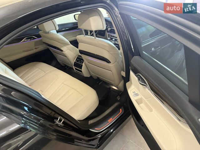 Сірий БМВ 7 Серія, об'ємом двигуна 2.99 л та пробігом 63 тис. км за 54000 $, фото 3 на Automoto.ua