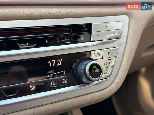 Серый БМВ 7 Серия, объемом двигателя 3 л и пробегом 92 тыс. км за 31000 $, фото 69 на Automoto.ua