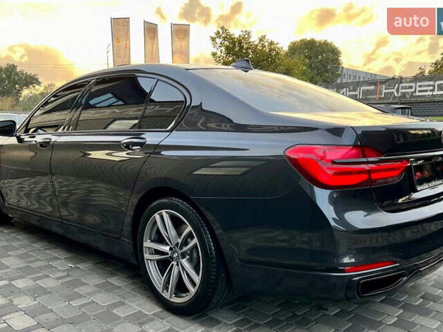 Сірий БМВ 7 Серія, об'ємом двигуна 2 л та пробігом 187 тис. км за 34000 $, фото 9 на Automoto.ua