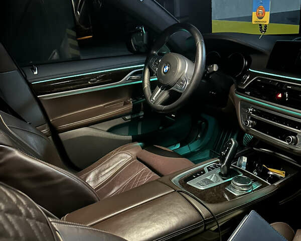 Сірий БМВ 7 Серія, об'ємом двигуна 2 л та пробігом 187 тис. км за 34000 $, фото 2 на Automoto.ua