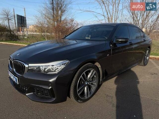Серый БМВ 7 Серия, объемом двигателя 3 л и пробегом 92 тыс. км за 31000 $, фото 12 на Automoto.ua