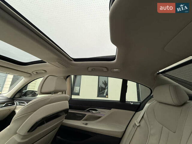 Серый БМВ 7 Серия, объемом двигателя 3 л и пробегом 89 тыс. км за 31400 $, фото 18 на Automoto.ua